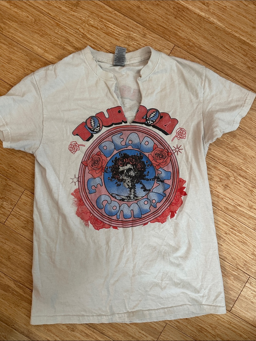 Grateful Dead concert tee 'Dead & Company' Graphic Tee Sz Small